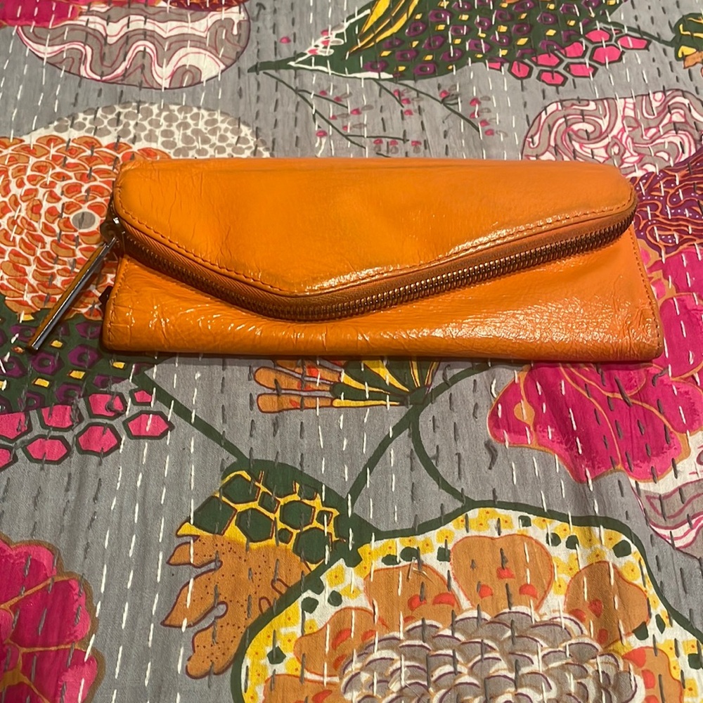 Hobo International GLAZED ORANGE LEATHER CLUTCH WALLET BAG